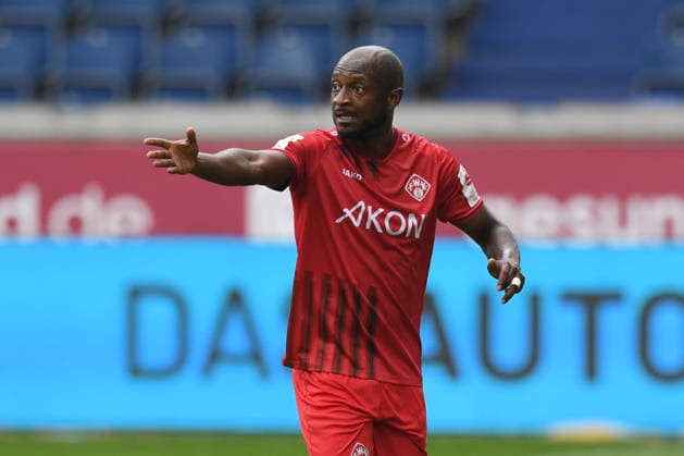 David Kinsombi, FC Würzburger Kickers, No. 8, giving instructions (GER), MSV Duisburg vs. FC Würzburger Kickers, soccer, 3rd League, Matchday 3, 2026–2027 season, August 29, 2026 DFL DFB regulations prohibit any use of photographs as image sequences and or quasi-video GER, MSV Duisburg vs. FC Würzburg Kickers, soccer, 3. Liga, Matchday 3, 2026–2027 season, August 29, 2026, Duisburg Copyright: xEibner-Pressefoto ThomasxThienelx EP_TTL
