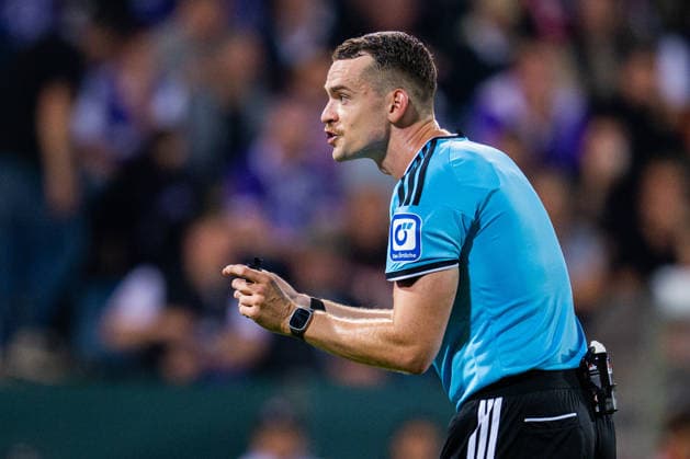 Football, Richard Hempel Richard Hempel is Saxony’s first Bundesliga referee in 32 years – archive photos