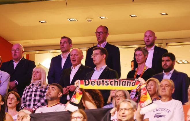 Chancellor Friedrich Merz, Governing Mayor Kai Wegner, and Ronny Rauhe in the stands: Basketball, FIBA World Cup, Women s World Championship, 2026–2027 season, April 9, 2026, DBB, Germany (GER) vs. Spain (ESP)