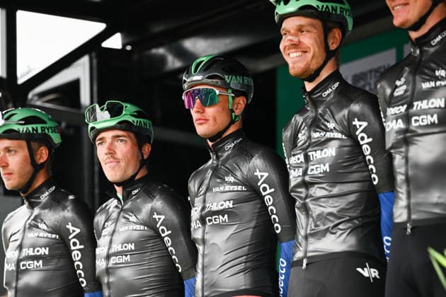 2026 Lloyds Tour of Britain Men Picture by Simon Wilkinson SWpix.com - 06 09 2026 - Cycling - UCI ProSeries - 2026 Lloyds Tour of Britain Men - Stage 5: Earlston to Earlston (156.1km) - Cees Bol, Stan Dewulf, Robbe Ghys, Daan Hoole, Emilien Jacquelin, Olav Kooij (Decathlon CMA CGM Team) Copyright: x xSWpix.comx(t axPhotographyxHubxLtd)xSimonxWilkinson SWpix.comx SWP-3030-22867