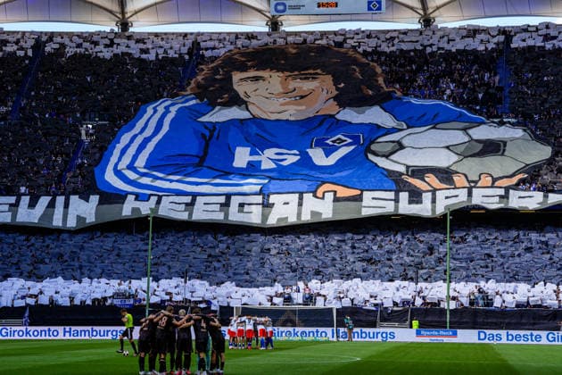 Germany Soccer Bundesliga 2026–27, Matchday 2: Hamburger SV (HSV) vs. FSV Mainz 05 at Volkspark Stadium, Hamburg—A tribute to the legendary Kevin Keegan, who passed away from cancer Copyright: xStefanxTrochax