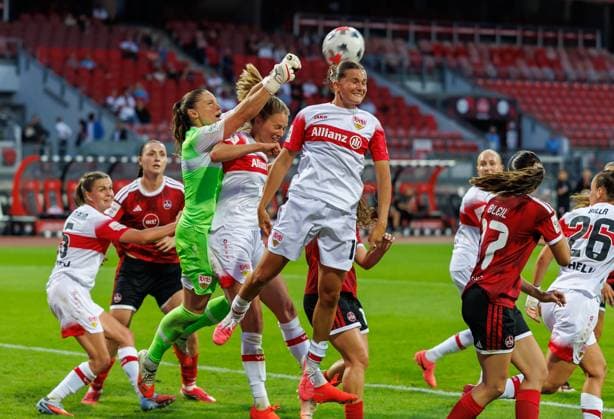September 6, 2026 Soccer Season 2026–2027 Women’s Bundesliga Matchday 3: FC Nürnberg (FCN) vs. VfB Stuttgart Sports Photo by Zink DaMa xdaxmax Laura Giuliani 1, VfB Stuttgart punches the ball away