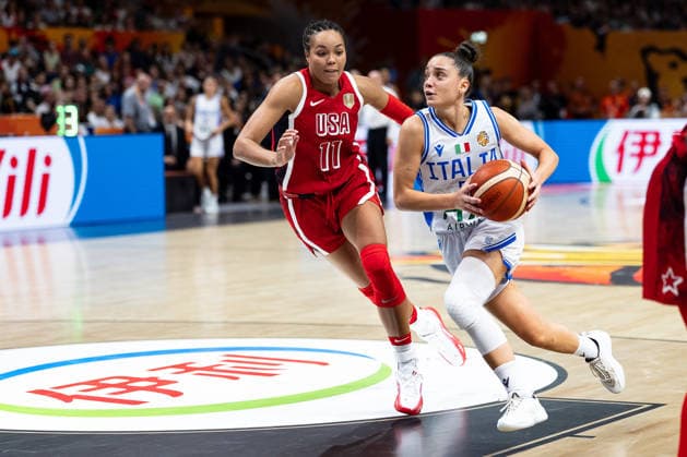 Matilde Villa (Italy), No. 5, dribbling against Napheesa Collier (USA), No. 11, GER, Italy vs. USA, Basketball, 2026 FIBA Women s World Cup, Group Stage, Matchday 2, September 6, 2026, GER, Italy vs. USA, Basketball, 2026 FIBA Women’s World Cup, Group Stage, Matchday 2, September 6, 2026, Berlin Copyright: xEibner-Pressefoto MaxxVincenx EP_MVN