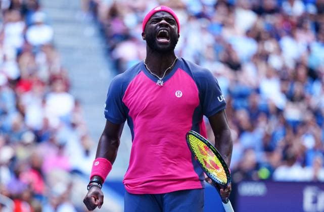 Frances Tiafoe celebrates winning the first set 2026 US Open, Day Eight, USTA Billie Jean King National Tennis Center, New York, USA - 06 Sep 2026New York USTA Billie Jean King National T New York (NY) United States of America EDITORIAL USE ONLY No use with unauthorised audio, video, data, fixture lists, club league logos or live services. Online in-match use limited to 120 images, no video emulation. No use in betting, games or single club league player publications.  Copyright: xJavierxGarcia Shutterstockx 17137666an