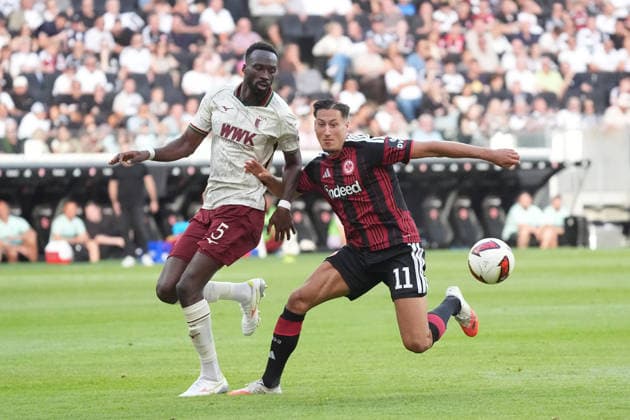 Younes Ebnoutalib (Eintracht Frankfurt) vs. Chrislain Matsima (FC Augsburg), September 6, 2026, Bundesliga, 2026–27 season, Eintracht Frankfurt vs. FC Augsburg, Deutsche Bank Park, Matchday 2