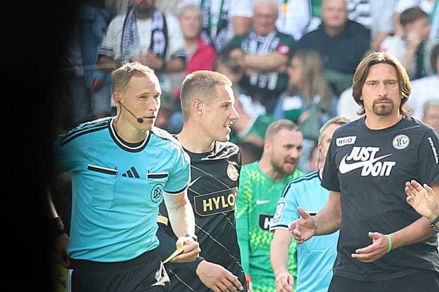 September 5, 2026, xrekx, Soccer, Bundesliga 1, Borussia Mönchengladbach vs. SV Elversberg; Referee: Martin Petersen; Coach of SV 07 Elversberg: Vincent Wagner; Received a red card, Received a red card DFL DFB REGULATIONS PROHIBIT ANY USE OF PHOTOGRAPHS as IMAGE SEQUENCES and or QUASI-VIDEO Mönchengladbach