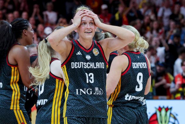 Leonie Fiebich of Germany cheers during the FIBA Women’s Basketball World Cup Germany 2026 quarterfinal match between Belgium and Germany at the Berlin Arena on September 10, 2026, in Berlin, Germany. Photo by Marco Steinbrenner, DeFodi Images