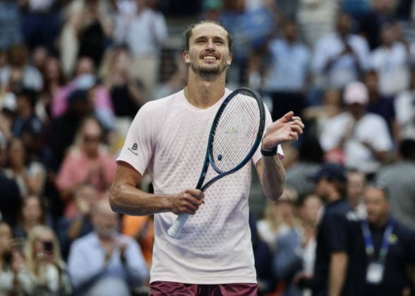 Alexander Zverev celebrates after his victory; celebration, joy, emotion; Men s Singles, US Open Championships, Billie Jean King National Tennis Center, Flushing Meadows, New York, USA Copyright: xJuergenxHasenkopfx