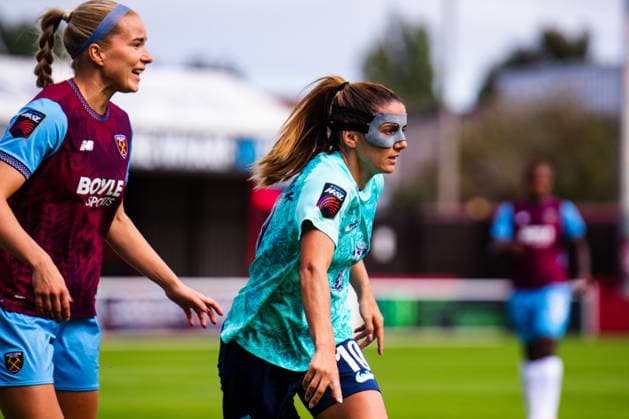 Barclays Women™s Super League match between West Ham United and London City Lionesses LONDON, ENGLAND - SEPTEMBER 12: Danielle van de Donk of London City Lionesses during the Barclays Women™s Super League match between West Ham United and London City Lionesses at Chigwell Construction Stadium on September 12, 2026 in London, England (Photo by Nina Farooqi beanhive) London United Kingdom Copyright: xNinaxFarooqix