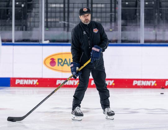 Oliver David, Head Coach, EHC Red Bull Munich (GER), EHC Red Bull Munich, ice hockey, training session ahead of the DEL season opener, September 14, 2026. Photo: HMB Media, Heike Feiner Copyright: HMBxMedia HeikexFeiner