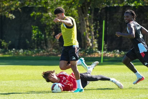 Ayoube Amaimouni Echghouyab of Eintracht Frankfurt vs. goalkeeper Amil Siljevic of Eintracht Frankfurt, September 15, 2026, Bundesliga, 2026–27 season, Eintracht Frankfurt training