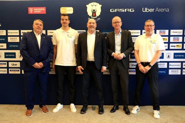 September 15, 2026, GER, DEU, Germany Georg Friedrichs, Chairman of the Board, GASAG; Thomas Bothstede, Managing Director, Eisbären; Stéphane Richer, Sports Director, Eisbären Berlin; and Head Coach Éric Dubois; Eisbären Captain Kai Wissmann; nordphoto GmbH; Engler Berlin; GASAG Berlin; Germany Copyright: xNordphotox xEnglerx