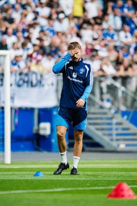 Hamburger SV Training, September 15, 2026: Mario Vuskovic (44) Returns to Training for Hamburger SV. Soccer, Training, Return: Mario Vuskovic at Hamburger SV training on September 15, 2026, at the Volksparkstadion, Hamburg DFL regulations prohibit any use of photographs as image sequences and or quasi-video Copyright: xBEAUTIFULxSPORTS Tonhäuserx