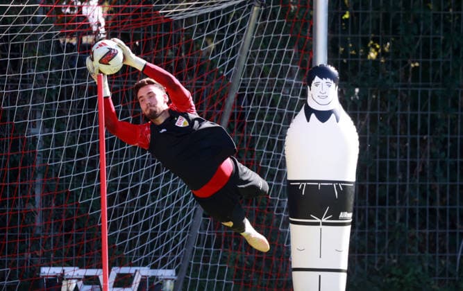 September 26, 2015 VfB Stuttgart Training Germany, Stuttgart, September 15, 2026, Soccer, Bundesliga, 2026–2027 Season, VfB Stuttgart Training Dennis Seimen