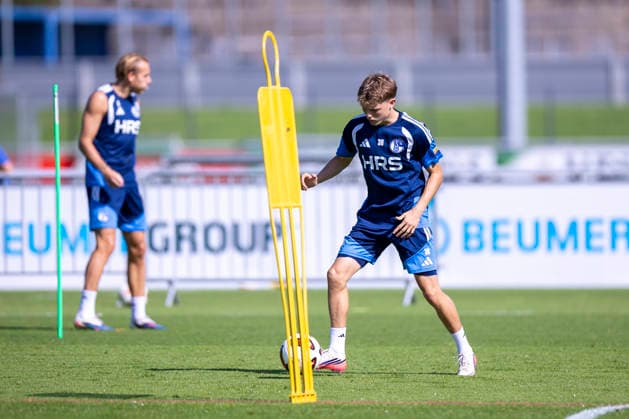 September 15, 2026, Soccer, FC Schalke 04 Practice Luca Vozar FC Schalke 04 Gelsenkirchen FC Schalke 04 Training Facility NRW Germany xRHR PHOTO YYx Copyright: RHR-FOTOx RHR-FOTO YY