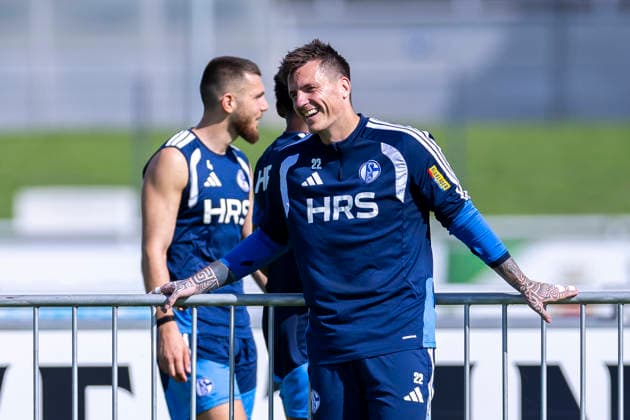 September 15, 2026, Soccer, FC Schalke 04 goalkeeper Kevin Müller at practice; FC Schalke 04; Gelsenkirchen; FC Schalke 04 training facility; North Rhine-Westphalia, Germany; xRHR; PHOTO YYx Copyright: RHR-FOTOx RHR-FOTO YY