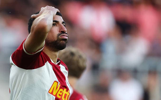Football german 3. Liga Jahn Regensburg vs Fortuna Dusseldorf Boujellab Nassim of Regensburg reacts during the 3. Liga football match between Jahn Regensburg and Fortuna Dusseldorf at Jahn Stadium in Regensburg , Bayern , Germany . September 15th , 2026 Copyright: xDavidexEliasx