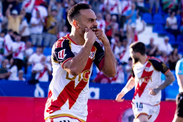 Rayo Vallecano vs. Espanyol, La Liga EA Sports 2026, September 15, 2026, Estadio Butarque, Leganés, Madrid, Spain Álvaro García of Rayo Vallecano celebrates his goal during the La Liga EA Sports match between Rayo Vallecano and Espanyol at Estadio Butarque on September 15, 2026, in Leganés, Madrid, Spain Leganés Estadio Butarque Madrid Spain Copyright: xAlejandroxMatiasxAcostax