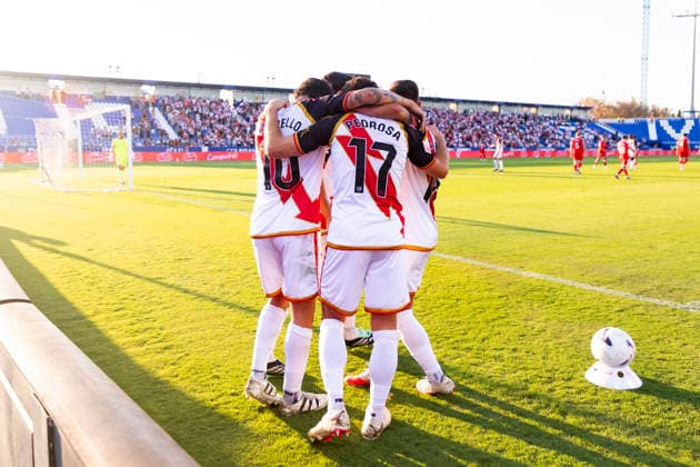 Rayo Vallecano vs. Espanyol, La Liga EA Sports 2026, September 15, 2026, Estadio Butarque, Leganés, Madrid, Spain Adria Pedrosa of Rayo Vallecano celebrates his goal during the La Liga EA Sports match between Rayo Vallecano and Espanyol at Estadio Butarque on September 15, 2026, in Leganés, Madrid, Spain Leganés Estadio Butarque Madrid Spain Copyright: xAlejandroxMatiasxAcostax
