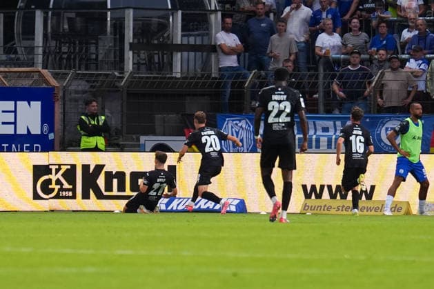 German Soccer, 3rd Division, Matchday 6, Hänsch Arena, Emslandstadion, Emsland District, Lower Saxony, Midweek Match, SV Meppen vs. Viktoria Köln; Viktoria Köln leads 0–1 thanks to a goal by Lucas Wolf; Viktoria Köln, 21 Copyright: xMichelxWittex