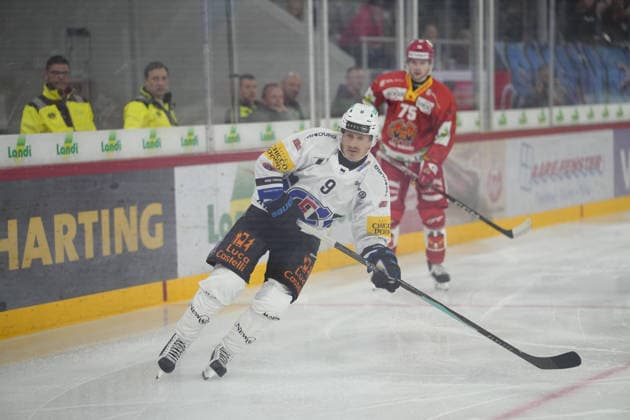 Biel Bienne, Switzerland - September 15: Marcus Sorensen (9 Fribourg) during the National League match between EHC Biel-Bienne and Fribourg-Gotteron at Tissot Arena on September 15, 2026 in Biel Bienne, Switzerland. Copyright: xKjetilxWaberx xSPPx Sportspressphoto_SPR231501