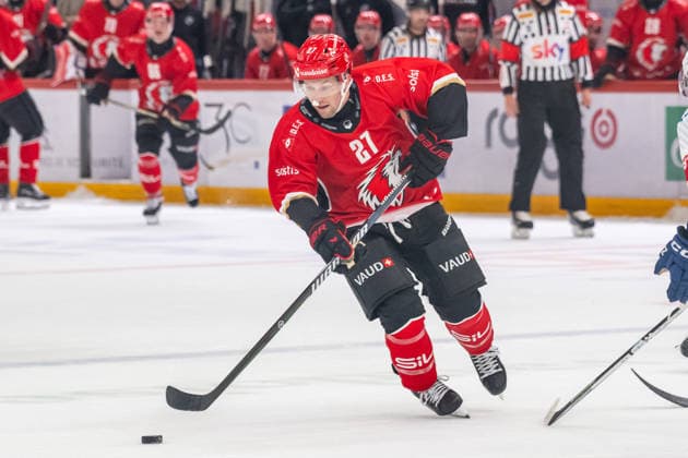 NL : Lausanne HC - EV Zug 15.09.2026, Lausanne, Vaudoise Arena, NL: Lausanne HC - EV Zug. Austin Czarnik (27, Lausanne HC) during the Swiss National League Ice hockey, Eishockey championship 2026-2027 match between Lausanne HC and EV Zug the Tuesday 15.09.2026 at the Vaudoise Arena in Lausanne, Switzerland. Lausanne Vaudoise Arena Vaud Switzerland Copyright: xMediafabxPhotographyxFabricexDexGasperisx MEDIAFAB-HOCKEY-LAUSANNE HC-EV ZUG-LAUSANNE-15.09.2026-0106