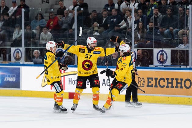 September 15, 2026, Zurich, Swiss Life Arena, National League: ZSC Lions vs. SC Bern; SC Bern celebrates a goal, 1–2, Zurich Swiss Life Arena, Zurich, Switzerland Copyright: xJustPictures.ch StefanxEmchx jp-de-StEm-DSC0085820260915