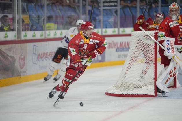 Biel Bienne, Switzerland - September 15: Victor Soderstrom (9 EHCB) in Action during the National League match between EHC Biel-Bienne and Fribourg-Gotteron at Tissot Arena on September 15, 2026 in Biel Bienne, Switzerland. Copyright: xKjetilxWaberx xSPPx Sportspressphoto_SPR231523