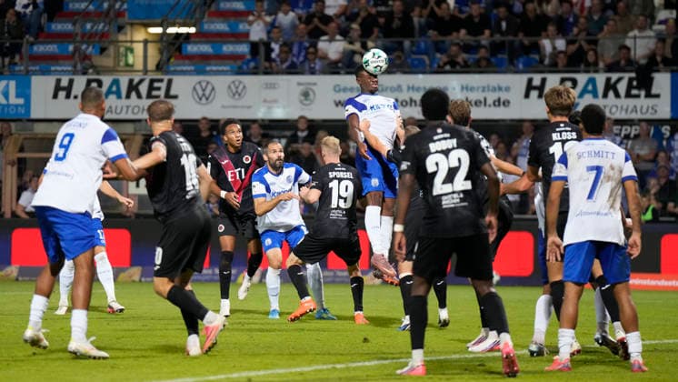 September 15, 2026, Hänsch Arena, Meppen, GER, 3rd Division, Matchday 6: SV Meppen vs. Viktoria Köln, header by Nikell Touglo, SV Meppen 20. DFL regulations prohibit any use of photographs as image sequences and or quasi-video. Meppen, Lower Saxony, Hänsch Arena