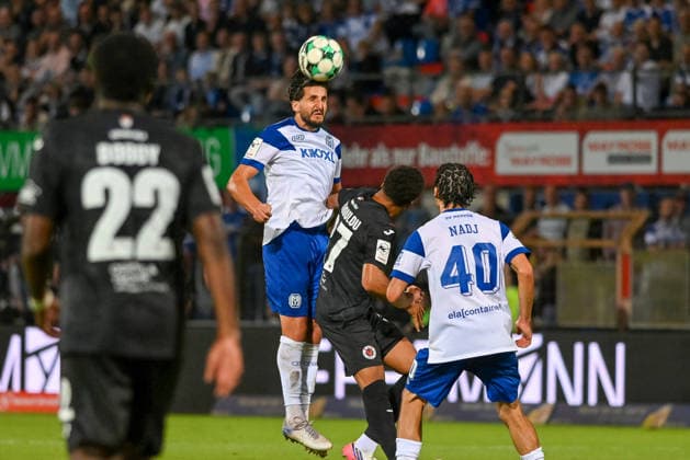 Heading play involving Stefan Rankic of SV Meppen (No. 33) and Noah Maboulou of FC Viktoria Koeln (No. 37); SV Meppen vs. FC Viktoria Koeln, soccer, 3rd Division, Matchday 6, 2026–2027 season, September 15, 2026, SV Meppen vs. FC Viktoria Cologne, soccer, 3rd Division, Matchday 6, 2026–2027 season, September 15, 2026, Meppen Copyright: xEibner-Pressefoto RobertxGertzenx EP_RGN