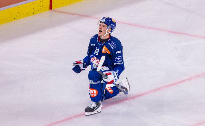 Ice Hockey National League Regular Season: ZSC Lions vs. SC Ber Zurich, Switzerland, September 15, 2026. Rudolf Balcers of the ZSC Lions celebrates in the 26th minute after scoring the goal to tie the game at 2–2. Copyright: xAndreasxHaasx