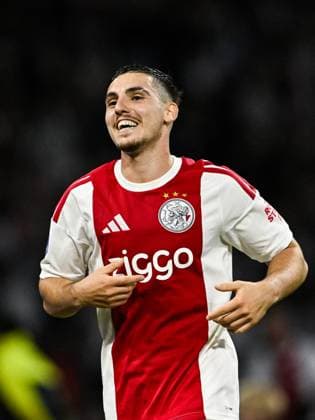 AMSTERDAM - Oscar Gloukh of Ajax celebrates the 4-0 during the Dutch Eredivisie match between Ajax and Willem II at the Johan Cruijff ArenA on September 15, 2026, in Amsterdam, the Netherlands. OLAF KRAAK ANP Eredivisie 2026 27 xVIxANPxSportx xxANPxIVx 568739849 originalFilename: 568739849.jpg