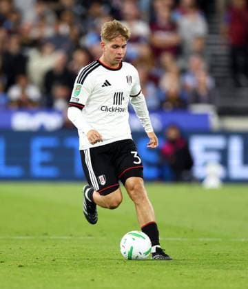 Emile Smith Rowe of Fulham West Ham United v Fulham, EFL Carabao Cup, Football, London Stadium, London, UK - 15 Sep 2026London London Stadium United Kingdom EDITORIAL USE ONLY No use with unauthorised audio, video, data, fixture lists, club league logos or live services. Online in-match use limited to 120 images, no video emulation. No use in betting, games or single club league player publications. No use w  Copyright: xKieranxMcManus Shutterstockx 17152599cv