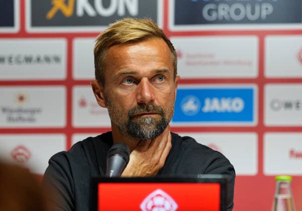 Michael Schiele, head coach of FC Würzburger Kickers, attends the postgame press conference (GER), FC Würzburger Kickers vs. TSV Alemannia Aachen, 3. Liga, Matchday 6, 2026–27 season, AKON Arena, Würzburg, September 15, 2026 Würzburg Kickers vs. Alemannia Aachen, 3. Liga, Matchday 6, 2026–27 season, September 15, 2026, Würzburg Copyright: xEibner-Pressefoto ScottxColemanx EP_SCN