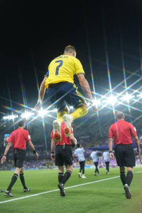 AL AIN, UNITED ARAB EMIRATES - SEPTEMBER 15: Cristiano Ronaldo of Al Nassr jumps as leads his team out onto the pitch before the AFC Champions League Elite group stage match between Al Ain FC and Al Nassr at the Hazza bin Zayed Stadium on September 15, 2026 in Al Ain, United Arab Emirates. Al Ain vs. Al- Nassr - 2026 27 AFC Champions League Elite match 1 of 8 - West Region group at Hazza bin Zayed Stadium, Al Ain, UAE. 15 SEPTEMBER 2026 Copyright: xx