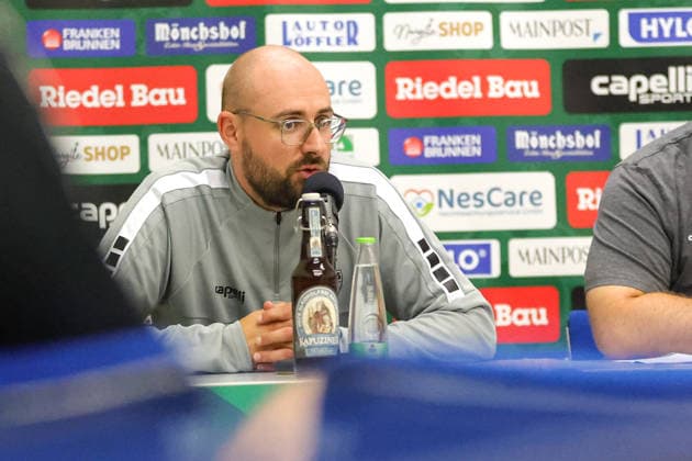 September 15, 2026, Soccer, Men s, 2026–2027 season, Bavarian Regional League, Matchday 9: FC Schweinfurt 05 vs. FV Illertissen; Coach Jan Gernlein of FC Schweinfurt 05 at the press conference; single frame from the Riedel Bau Arena in Schweinfurt at the Sachs Stadio, Bavaria, Lower Franconia, Germany