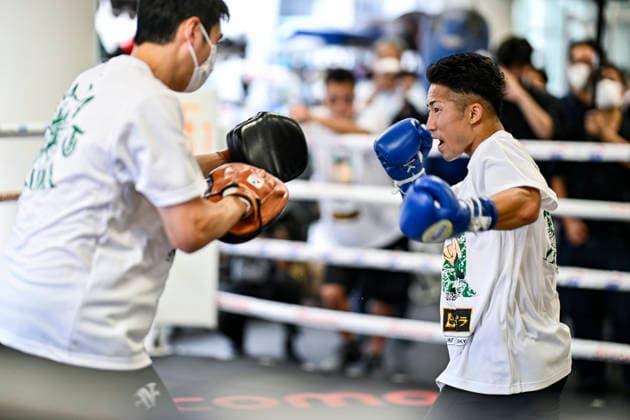 Takuma Inoue, WBC bantamweight champion of Japan and trainer Yasuhiro Suzuki during a public workout in Yokohama, Kanagawa, Japan on September 15, 2026. Noxthirdxpartyxsales  aflo_348146273 HIROAKIxFINITOxYAMAGUCHIx