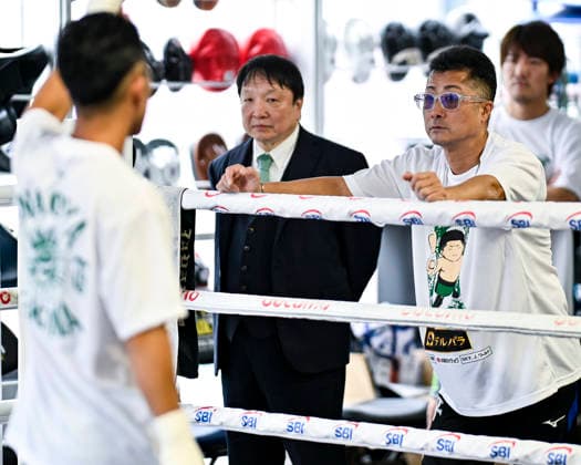 Takuma Inoue (left), WBC bantamweight champion of Japan, trainer and father Shingo Inoue (right) and Ohhashi Boxing Gym chairman Hideyuki Ohashi during a public workout in Yokohama, Kanagawa, Japan on September 15, 2026. Noxthirdxpartyxsales  aflo_348148391 HIROAKIxFINITOxYAMAGUCHIx
