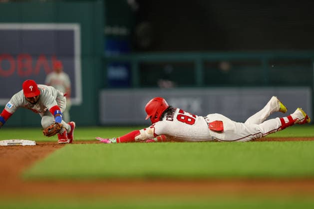 September 15, 2026, Washington D.C, District Of Columbia, United States: Washington, DC; Washington Nationals first baseman Andro s Chaparro (87) slides into second base with a double during a Major League Baseball game against the Philadelphia Phillies at Nationals Park on Tuesday, September 15, 2026. The Nationals beat the Phillies 6-3. Washington D.C United States - ZUMAp258 20260915_znp_p258_049 Copyright: xStevexPrakopex