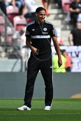 September 12, 2026, xjhx, Soccer, Bundesliga 1, FSV Mainz 05 vs. Eintracht Frankfurt: Pre-game field inspection with Younes Ebnoutalib, Eintracht Frankfurt. DFL and DFB regulations prohibit any use of photographs as image sequences and or quasi-video. Mainz