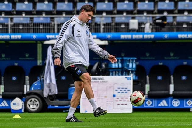 Coach Merlin Polzin, HSV: Germany, Hamburg, Volksparkstadion, Soccer, Bundesliga 1, Hamburger SV Training Session