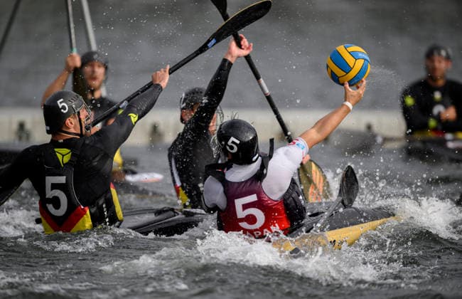 l r BEUKENBUSCH, ERIK GER battles with KIMURA, RYOTA JPN for the ball, action, one-on-one, Men’s Germany vs. Japan 7–0, on September 16, 2026, at the Canoe Polo World Championships held from September 15 to September 20, 2026, in Duisburg, Germany, at the Regatta Course