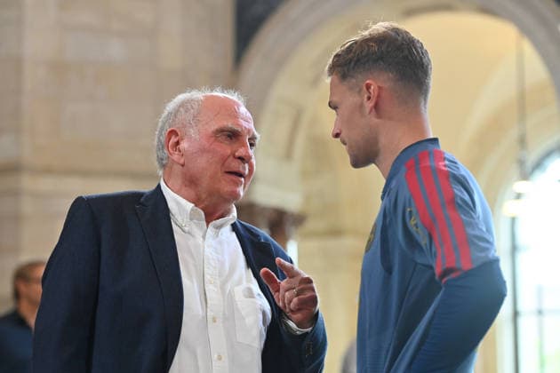 Uli HOENESS Höness,Honorary President of Bayern Munich in conversation with Joshua KIMMICH of Bayern Munich; Markus SOEDER, Minister-President of Bavaria and CSU Chairman, welcomes the championship teams of FC Bayern Munich in the Kuppelsaal at the State Chancellery in Munich on September 16, 202026