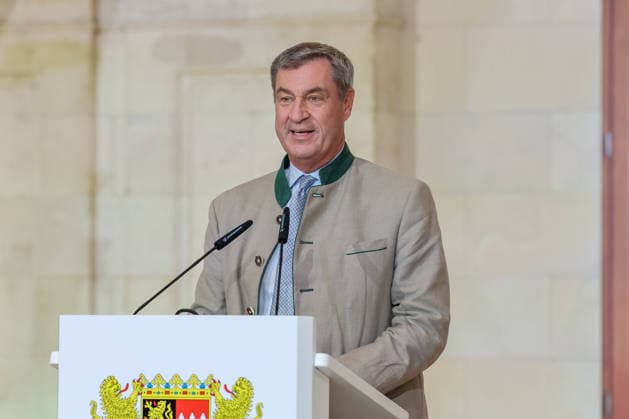 Dr. Markus Söder, Member of the State Parliament (MdL), Minister-President of Bavaria, and CSU Chairman, delivers a speech, GER, Minister-President Dr. Markus Söder welcomes the FC Bayern Munich women’s and men’s soccer teams to honor them as German champions for the 2025–28 season, September 16, 2026, GER, Minister President Dr. Markus Söder welcomes the women’s and men’s soccer teams of FC Bayern Munich to honor them as German champions for the 2025–28 season, September 16, 2026, Munich Copyright: xEibner-Pressefoto JennixMaulx EP_JML