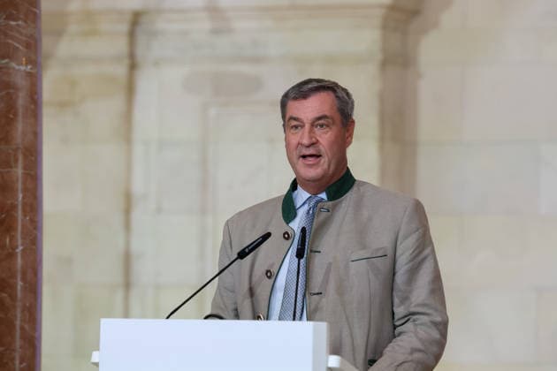Dr. Markus Söder, Member of the State Parliament (MdL), Minister-President of Bavaria, and CSU Chairman, delivers a speech, GER, Minister-President Dr. Markus Söder welcomes the FC Bayern Munich women’s and men’s soccer teams to honor them as German champions for the 2025–28 season, September 16, 2026, GER, Minister President Dr. Markus Söder welcomes the women’s and men’s soccer teams of FC Bayern Munich to honor them as German champions for the 2025–28 season, September 16, 2026, Munich Copyright: xEibner-Pressefoto JennixMaulx EP_JML