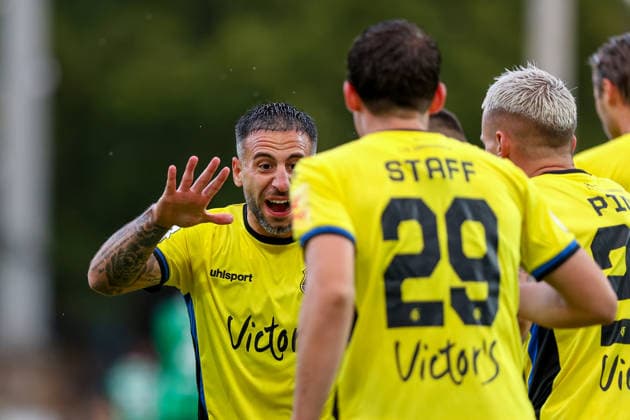 September 16, 2026, xkwix, Soccer, 3rd Division, Preußen Münster vs. 1. FC Saarbrücken, Preußenstadion, Matchday 6, 2026–2027 Season: Calogero Rizzuto (1 FC Saarbrücken 7) celebrates with Alexander Staff (1 FC Saarbrücken 29) after the goal that made it 0–1. DFB regulations prohibit any use of photographs as image sequences and or quasi-video. Photo: xKamilxWilkowskixPressefotoKochx North Rhine-Westphalia, Germany