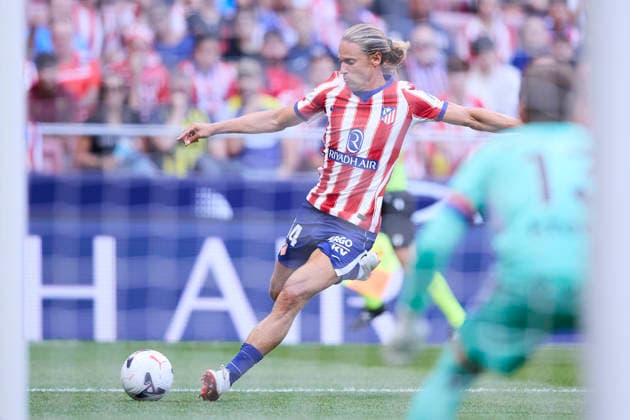 Marcos Llorente of Atlético de Madrid controls the ball during the LaLiga EA Sports match between Club Atlético de Madrid and Club Atlético Osasuna at Riyadh Air Metropolitano on September 16, 2026, in Madrid, Spain. Photo by Manu Reino, DeFodi Images