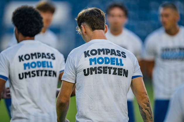 Germany Northeast Regional League 2026–2027, Matchday 9: 1. FC Magdeburg II vs. FC Erzgebirge Aue, AVNET ARENA Magdeburg T-shirt commemorating the Regional League reform, with inscription Copyright: xTomxLauruschkatx