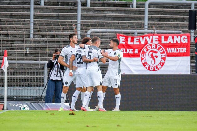 September 16, 2026, xsefx, Soccer, SC Fortuna Köln vs. SV Wehen Wiesbaden, 3rd Division, South Division, Matchday 6, 2026–2027 Season. Celebration after Roberto Massimo’s 1–0 goal for SV Wehen Wiesbaden. 22. DFB regulations prohibit any use of photographs as image sequences and or quasi-video. North Rhine-Westphalia, Germany