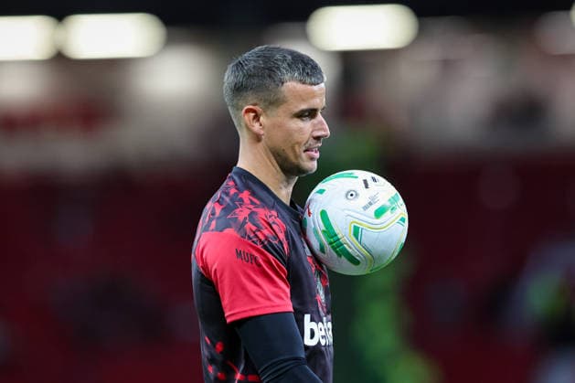 Carabao Cup round 3 Manchester United, ManU v Brighton & Hove Albion Manchester United goalkeeper Karl Darlow in the pregame warmup session during the Carabao Cup round 3 match Manchester United vs Brighton & Hove Albion at Old Trafford, Manchester, United Kingdom on 16 September 2026 (Photo by Mark Cosgrove News Images) Manchester Old Trafford Greater Manchester United Kingdom Copyright: xMarkxCosgrove NewsxImagesx